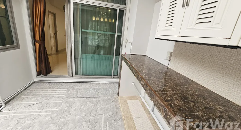 Casa adosada en venta de 3 habitaciones en Mueang Samut Prakan, Samut Prakan