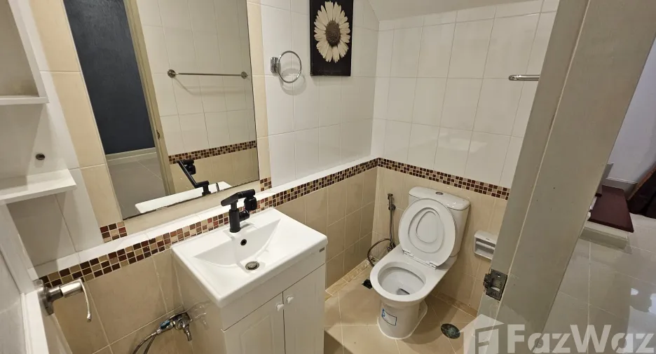Casa adosada en venta de 3 habitaciones en Mueang Samut Prakan, Samut Prakan
