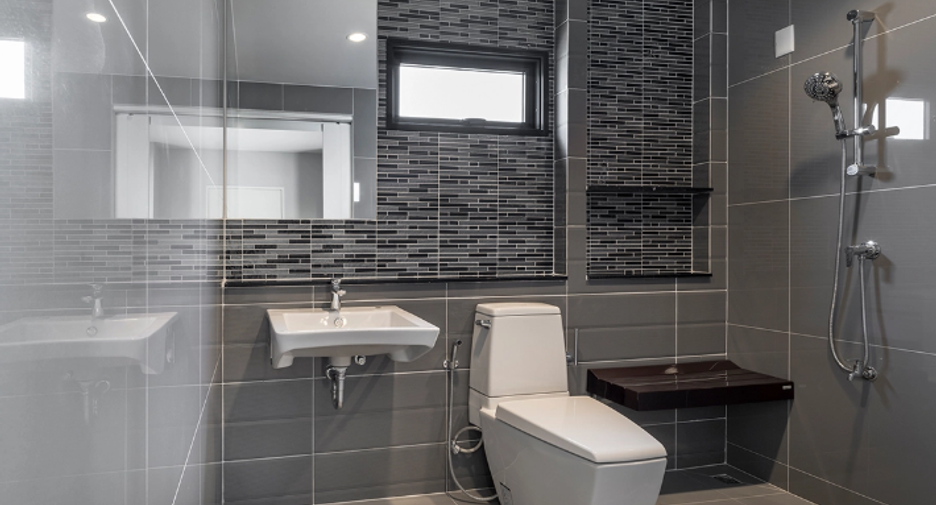 Casa en venta de 4 habitaciones en Bang Phli, Samut Prakan