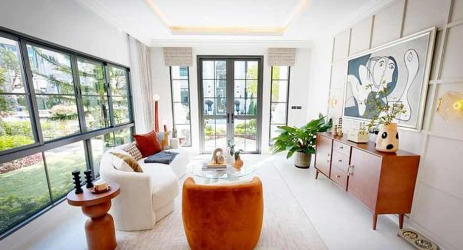 Casa en venta de 4 habitaciones en Bang Phli, Samut Prakan