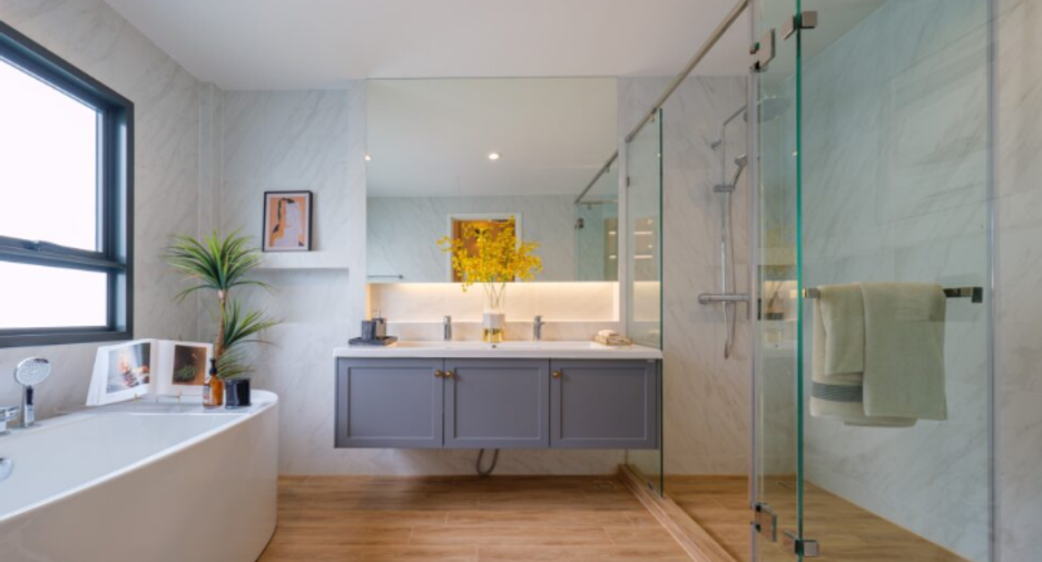 Casa en venta de 4 habitaciones en Bang Phli, Samut Prakan