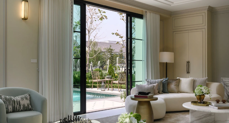 For sale 5 bedrooms house in Saphan Sung, Bangkok