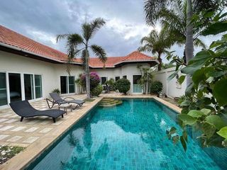 For sale 3 bedrooms villa in Bang Lamung, Chonburi