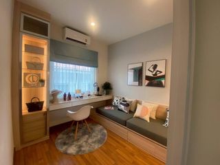 Reihenhaus zum Kauf mit 4 Zimmer in Bang Lamung, Chonburi