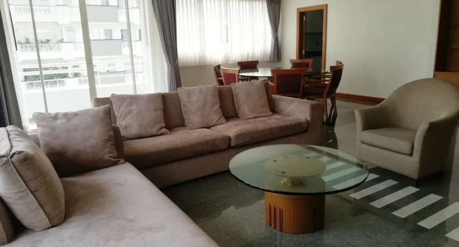 For rent 3 bedrooms condo in Sathon, Bangkok