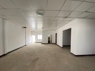 Casa adosada en venta de 2 habitaciones en Mueang Rayong, Rayong