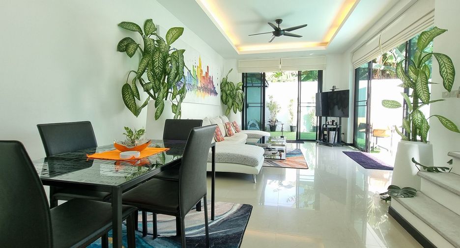 À louer 2 chambres villa à Mueang Phuket, Phuket