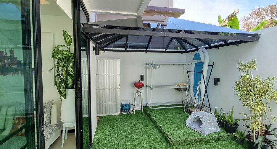À louer 2 chambres villa à Mueang Phuket, Phuket