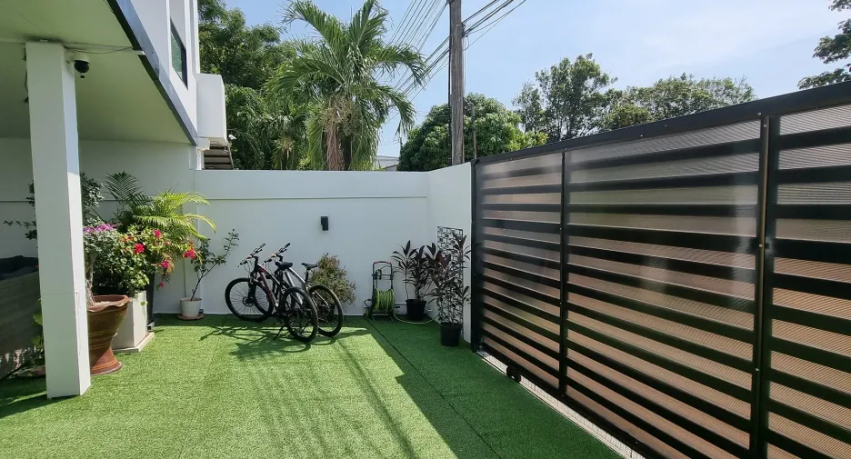 À louer 2 chambres villa à Mueang Phuket, Phuket