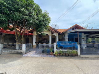 出售 1 卧室 联排别墅 在 Pluak Daeng, Rayong