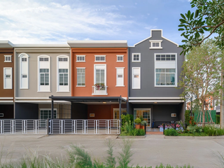 For sale 3 ベッドルーム townhouse in Mueang Pathum Thani, Pathum Thani