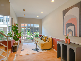 For sale 3 ベッドルーム townhouse in Mueang Pathum Thani, Pathum Thani
