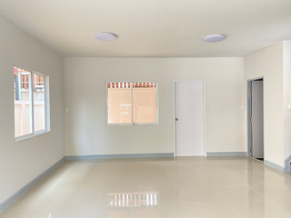 For sale 3 ベッドルーム house in Thung Khru, Bangkok