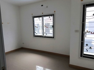 For sale 3 ベッドルーム townhouse in Mueang Chachoengsao, Chachoengsao
