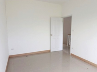 For sale 3 ベッドルーム townhouse in Mueang Chachoengsao, Chachoengsao