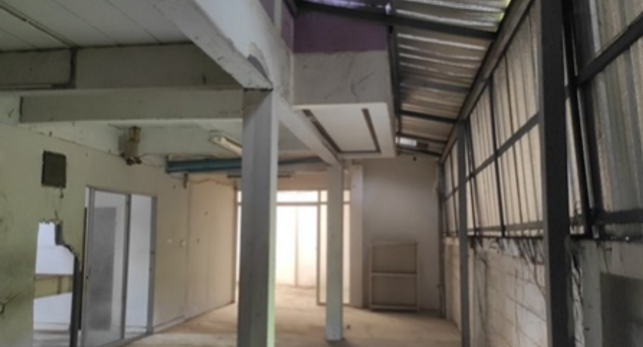 For sale 3 bedrooms house in Si Racha, Chonburi