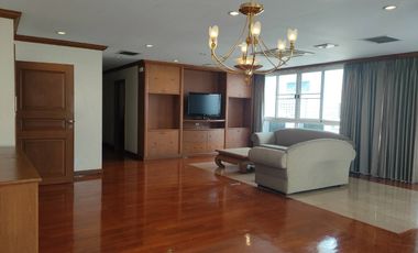 For rent 3 bedrooms condo in Sathon, Bangkok