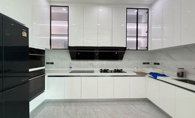 Wohnung zum Kauf mit 4 Zimmer in Watthana, Bangkok