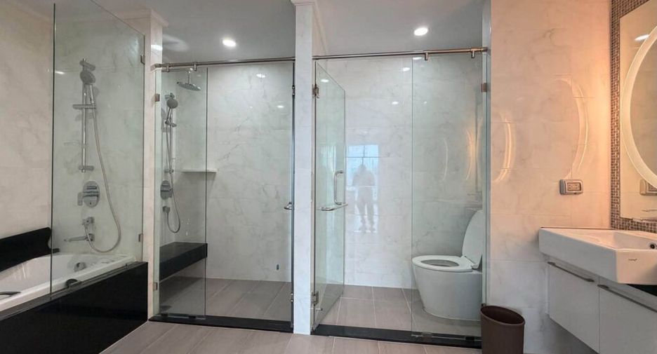 Wohnung zum Kauf mit 4 Zimmer in Watthana, Bangkok