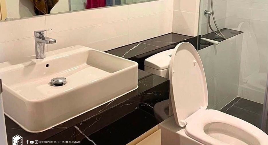 For rent 2 bedrooms condo in Ratchathewi, Bangkok