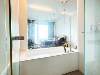 Wohnung zur Miete mit 2 Zimmer in Pathum Wan, Bangkok