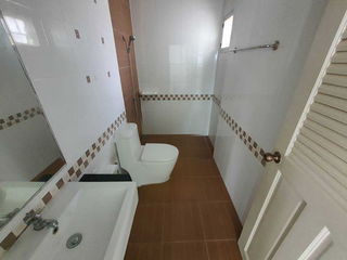 Продажа 1 кровать дом в Phan Thong, Чонбури