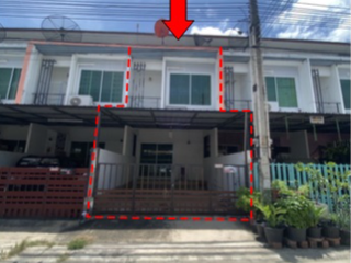Casa adosada en venta de 2 habitaciones en Pluak Daeng, Rayong