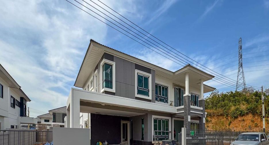 For sale 4 bedrooms house in Bang Lamung, Chonburi