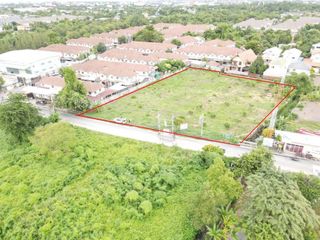 Продажа Участок в Mueang Nonthaburi, Нонтабури