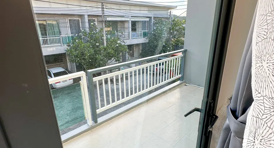 For sale and for rent 3 bedrooms townhouse in Thalang, Phuket