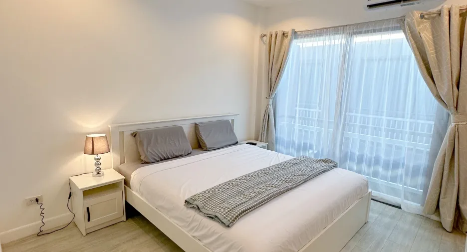 For sale and for rent 3 bedrooms townhouse in Thalang, Phuket