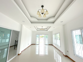 À vendre 3 chambres maison à Mueang Nakhon Ratchasima, Nakhon Ratchasima