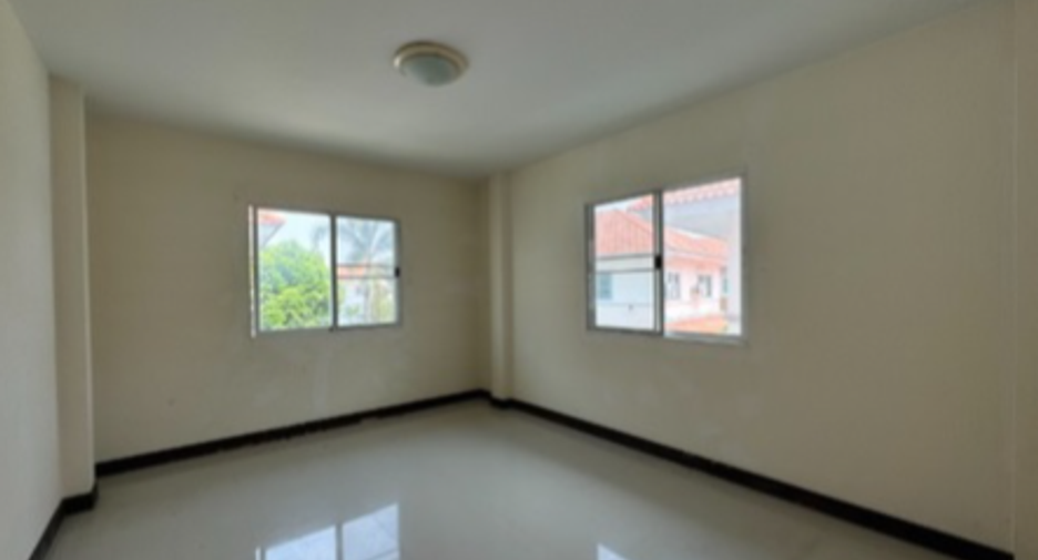 For sale 2 ベッドルーム house in Mueang Chachoengsao, Chachoengsao