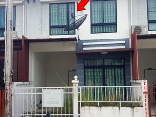 Reihenhaus zum Kauf mit 3 Zimmer in Phanat Nikhom, Chonburi