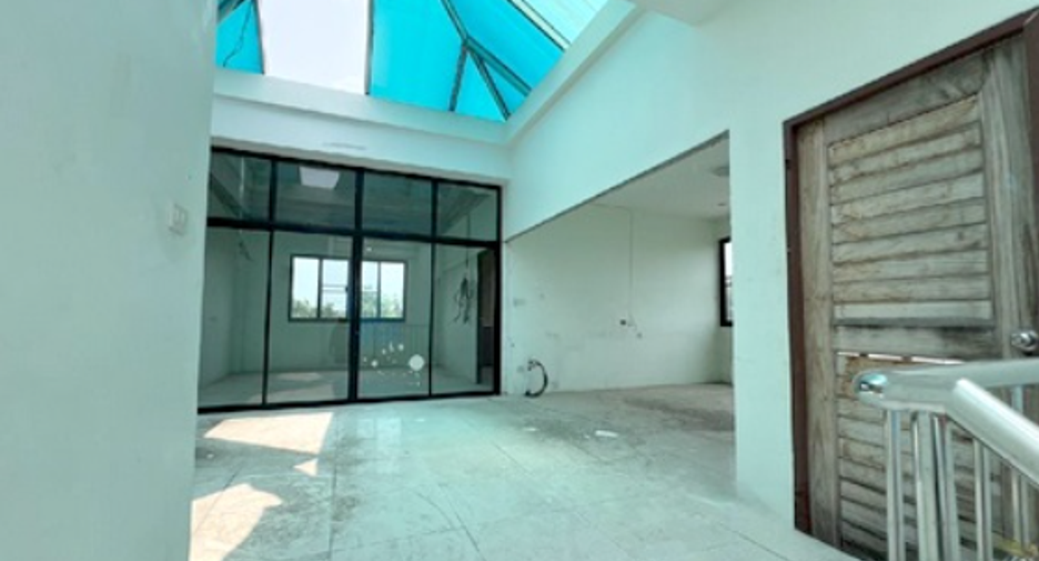 Haus zum Kauf mit 5 Zimmer in Bueng Kum, Bangkok