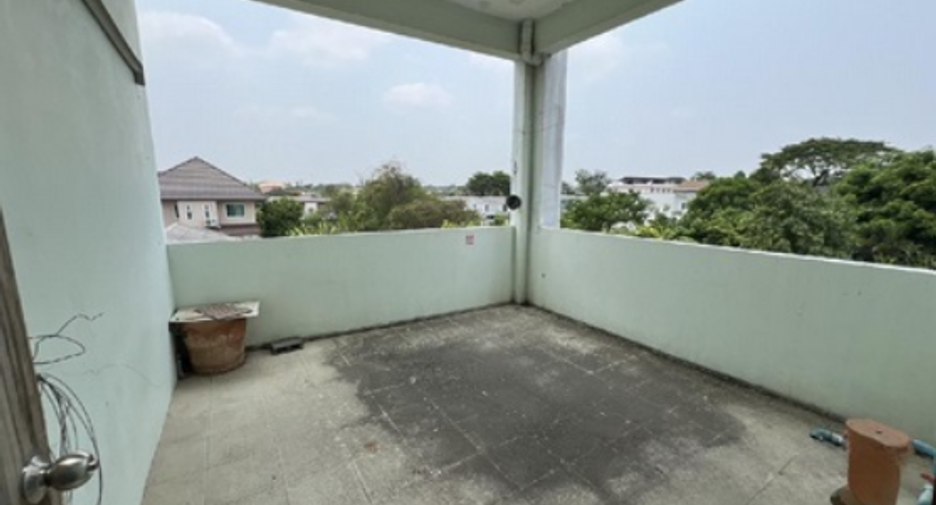 Haus zum Kauf mit 5 Zimmer in Bueng Kum, Bangkok