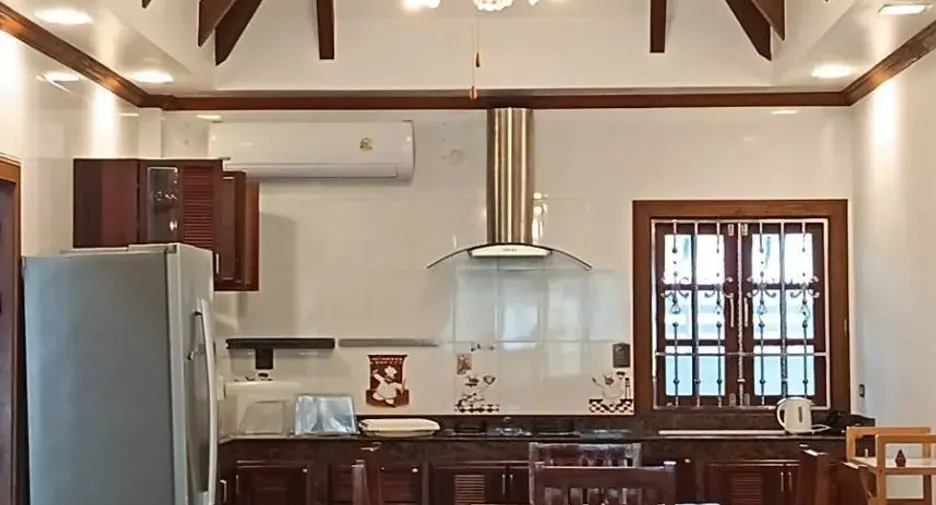 Haus zur Miete mit 5 Zimmer in Kathu, Phuket