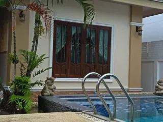 Haus zur Miete mit 5 Zimmer in Kathu, Phuket