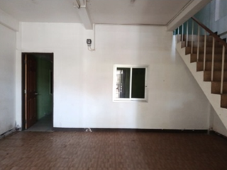Casa adosada en venta de 6 habitaciones en Mueang Rayong, Rayong