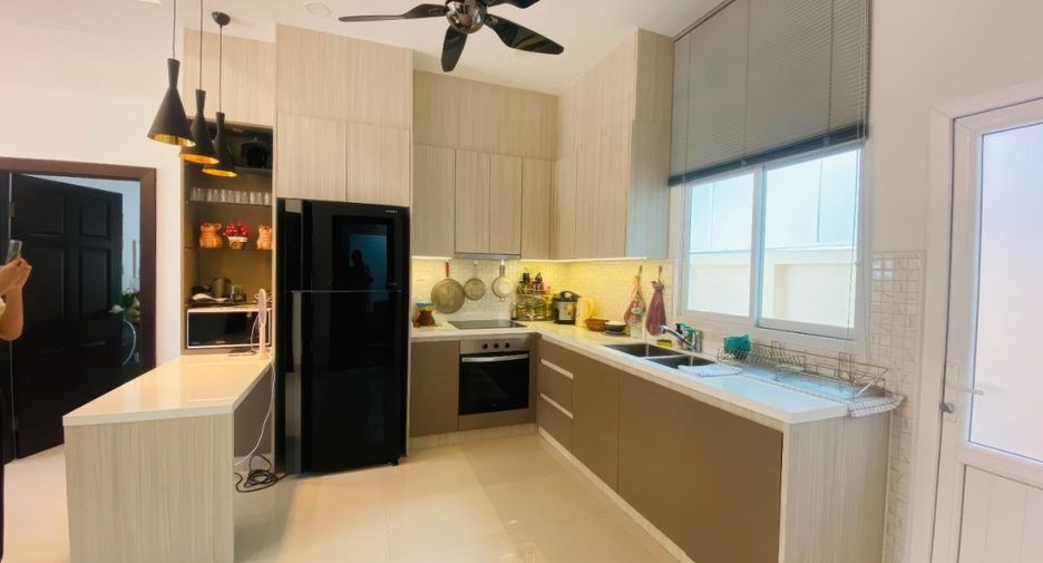 Casa en venta de 3 habitaciones en Huay Yai, Pattaya
