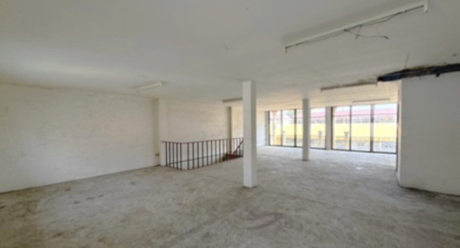 For sale 2 bedrooms retail Space in Pluak Daeng, Rayong