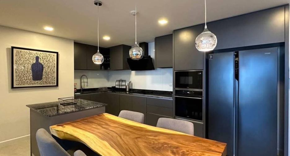For sale 2 bedrooms condo in Jomtien, Pattaya