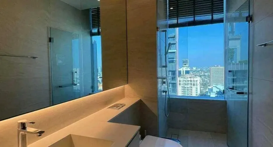 Wohnung zur Miete mit 3 Zimmer in Khlong Toei, Bangkok