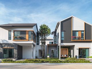 For sale 3 bedrooms townhouse in Bang Sao Thong, Samut Prakan
