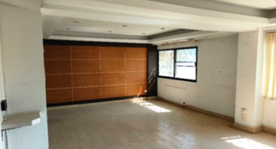 For sale 1 Beds retail Space in Taling Chan, Bangkok