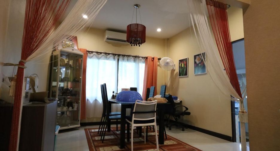 出售 4 卧室 独立屋 在 Huai Yai, 芭提雅