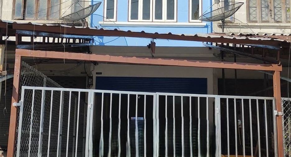 出售 4 卧室 联排别墅 在 Nong Chok, 曼谷