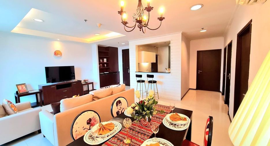 For rent 2 bedrooms condo in Watthana, Bangkok