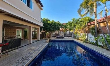 À louer 5 chambres villa à Bang Lamung, Chonburi