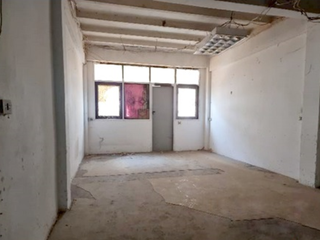 For sale 1 Beds retail Space in Yan Nawa, Bangkok